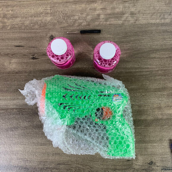 Automatic Bubble Gun with 2 Bottles Bubble Solutions for Kids Summer Toys - Picture 2 of 11